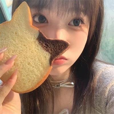 夜深吻唇香